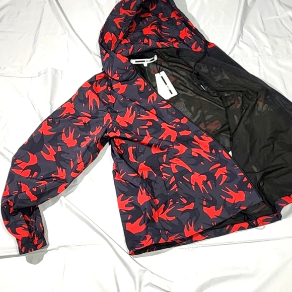 MCQ BY ALEXANDER MCQUEEN Swallow Jacket Black & Red - Picture 8 of 10